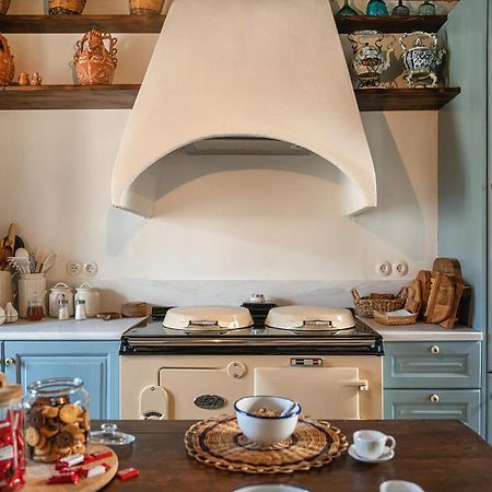 The 1813 Painter'S Villa By Neuvel Galaxidi Bagian luar foto