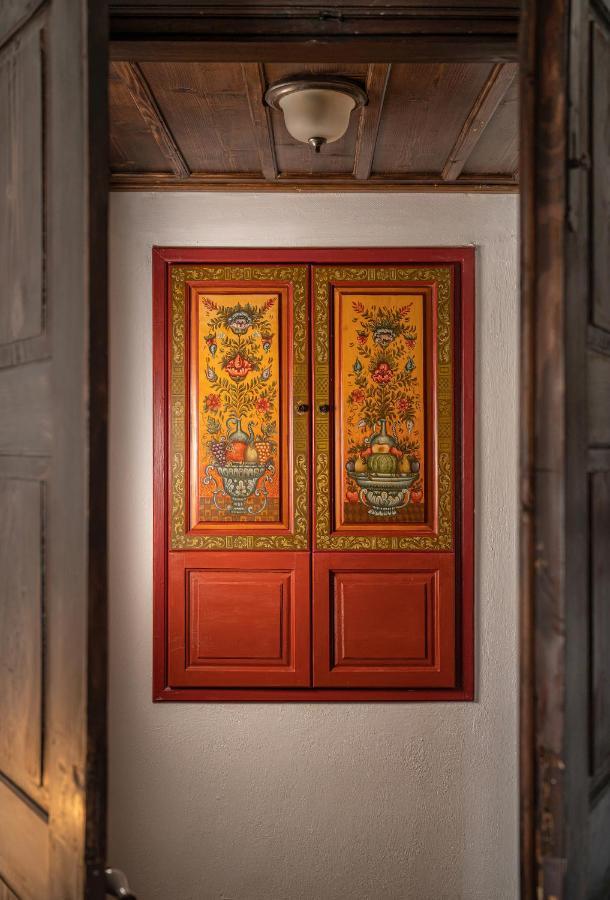The 1813 Painter'S Villa By Neuvel Galaxidi Bagian luar foto